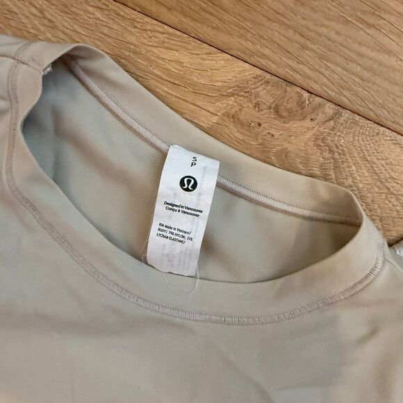 Wundermost Ultra-Soft Nulu Hip-Length Crewneck Shirt size small - Picture 3 of 4